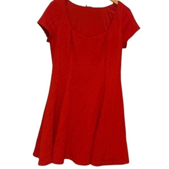 Torrid Red Textured Skater Dress - Picture 3 of 6